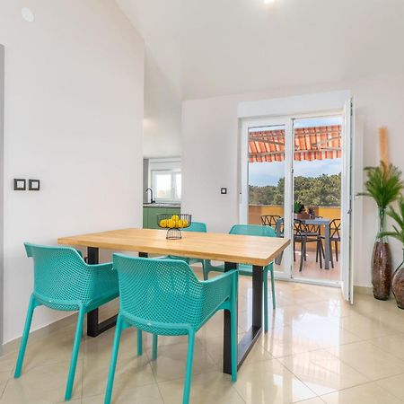 Apartment Vito With Sea View Fazana Bilik gambar