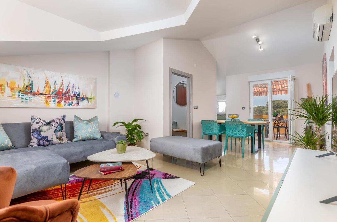 Apartment Vito With Sea View Fazana Luaran gambar
